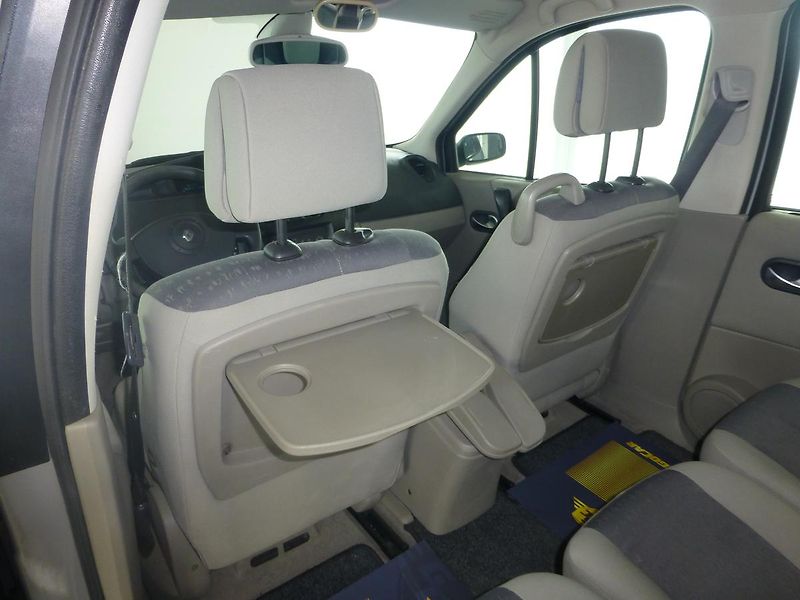 Renault Scénic (2006) 1,6 16V*STŘEŠNÍ NOSIČE**KLIMA* - fotka 16 z 26