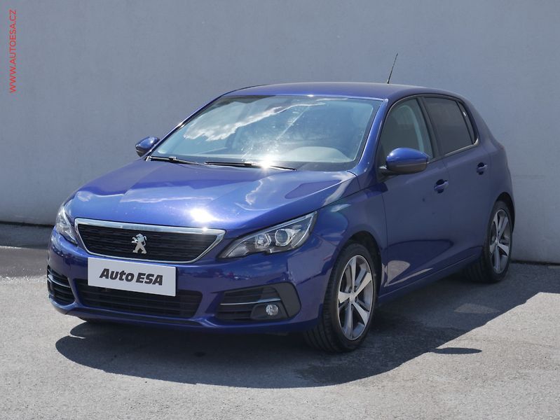 Peugeot 308 (2018) 1.2PT, 1.maj,ČR, Klima - fotka 3 z 23