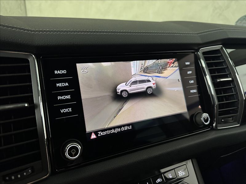 Škoda Kodiaq 2,0 TDi  DSG 4x4 L&K Virtual L - fotka 38 z 49