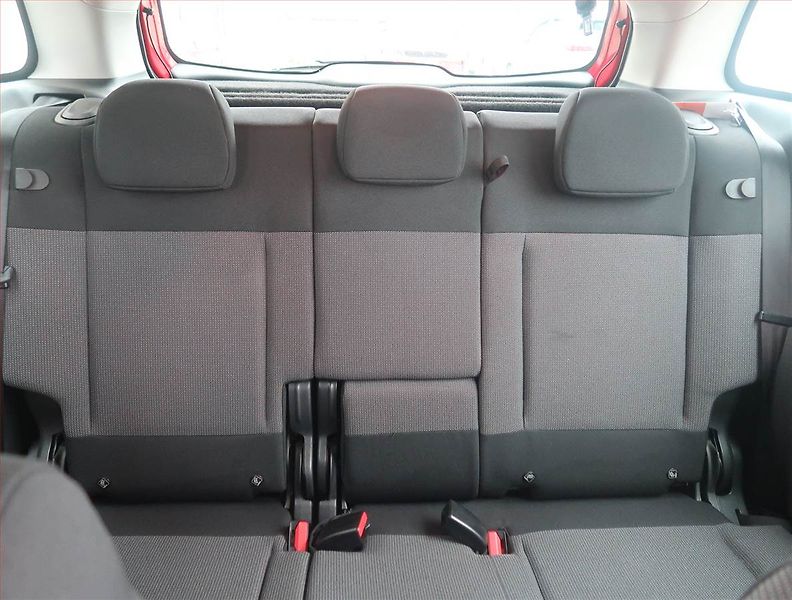 Citroën C3 Aircross (2018) 1.2 PureTech, Automat - fotka 10 z 15