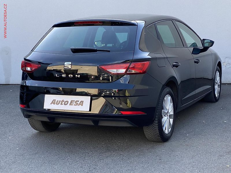 Seat Leon (2018) 1.2 TSi, Style, +kola - fotka 5 z 17