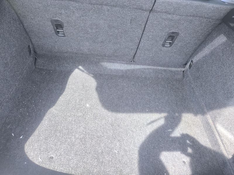 Mazda 3 1,6i77KW,KRÁSNÁ,1MAJ51L,SERVIS - fotka 7 z 23