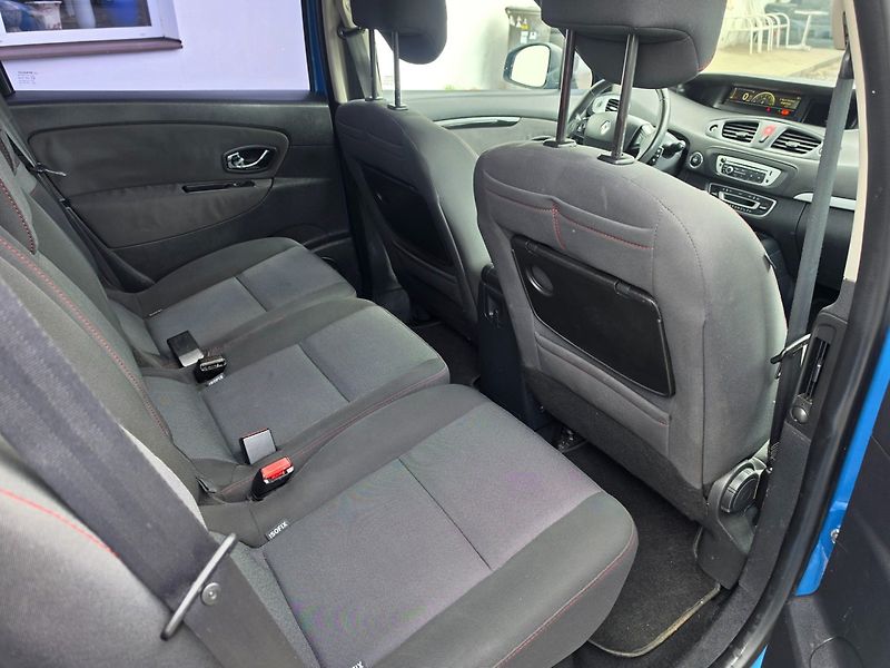 Renault Scénic (2013) 1.5 DCI - fotka 12 z 17