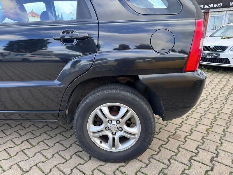 Kia Sportage (2004) 2,7i V6 129 KW AUTOMAT 4X4 - fotka 14 z 45