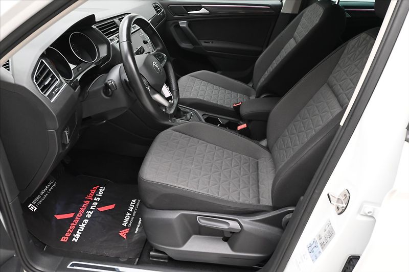 Volkswagen Tiguan 2,0 TDI 110 kW DSG Life Záruka - fotka 13 z 31