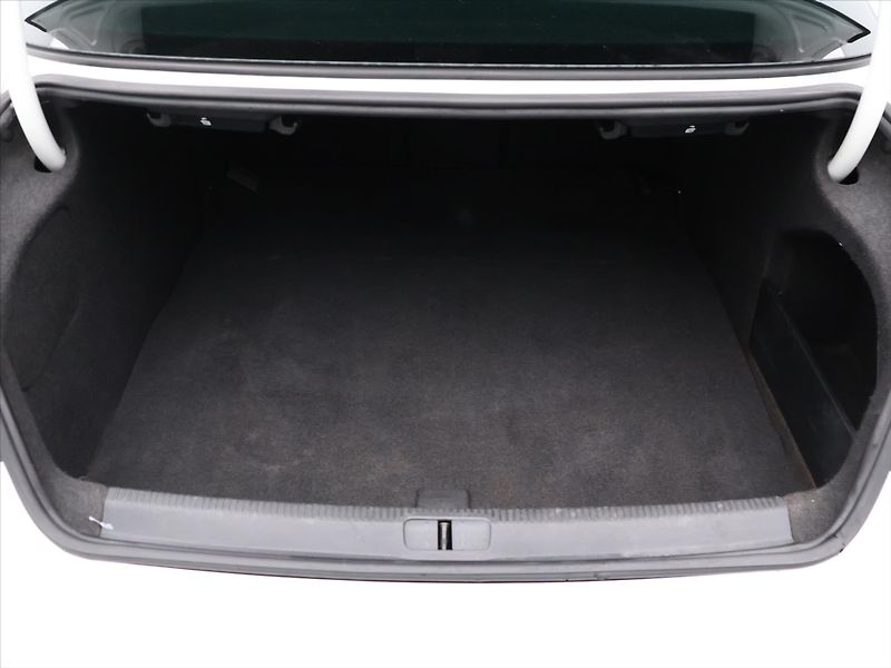 Volkswagen CC 2.0 TDI 103kW Serv.kniha CZ - fotka 10 z 28