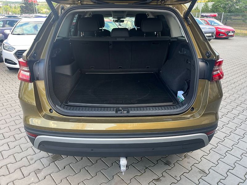 Škoda Kodiaq 2.0 TSI/150kW Excl.Selection D - fotka 25 z 32