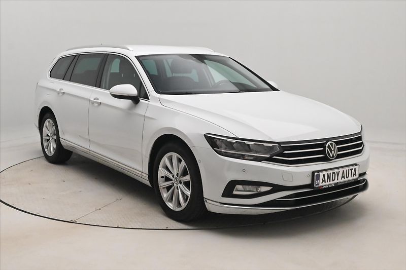 Volkswagen Passat 2,0 TDI 110 kW DSG ELEGANCE Zá - fotka 3 z 32