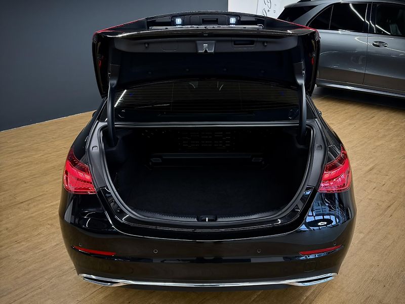 Mercedes-Benz Třídy C (2021) C 220d Avantgarde - fotka 14 z 76