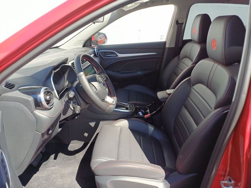 MG ZS Exclusive 1,0 TGI 82 kW 2WD 6A - fotka 8 z 20