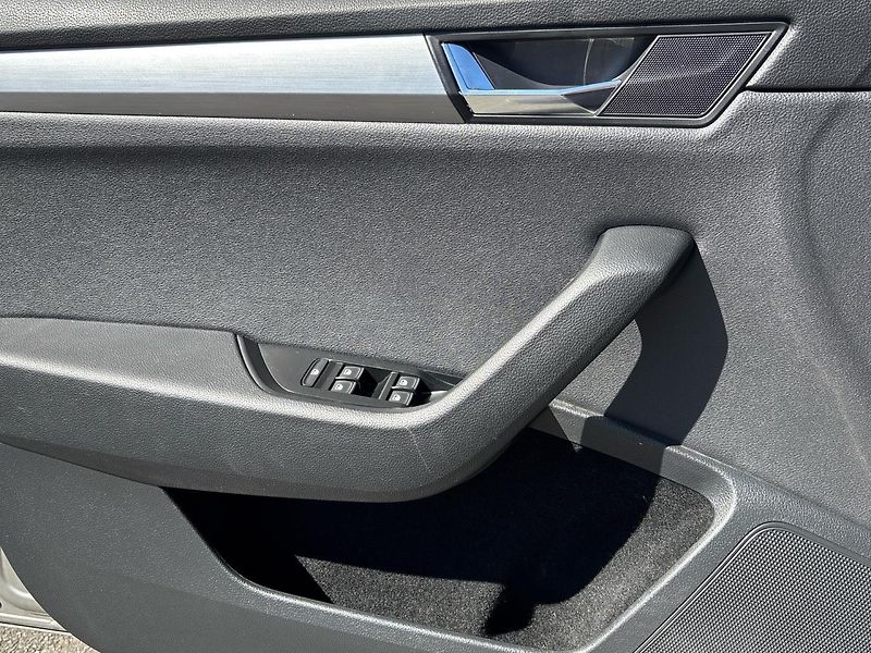 Škoda Superb STYLE - fotka 13 z 27