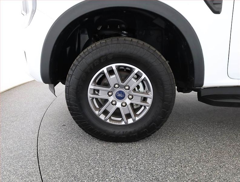 Ford Ranger (2025) XLT 2.0 EcoBlue 4x4 - fotka 14 z 25
