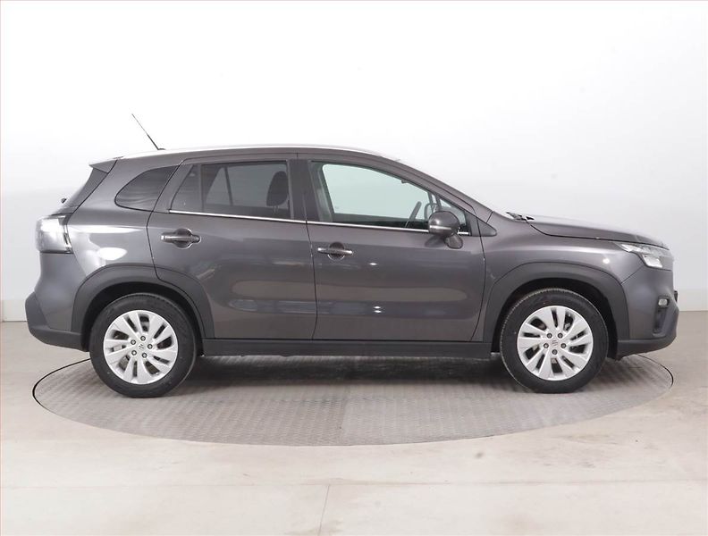 Suzuki SX4 S-Cross (2025) Premium 1.4 BoosterJet - fotka 6 z 15