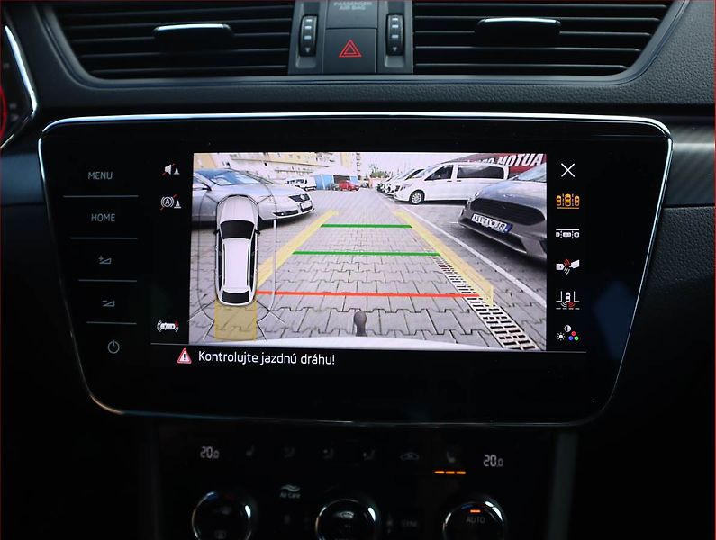 Škoda Superb (2022) Sportline 2.0 TDI - fotka 18 z 26