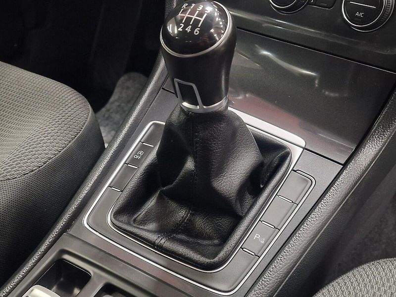Volkswagen Golf (2018) 1.4 TGI MAN 2018 | Záruka - fotka 33 z 64