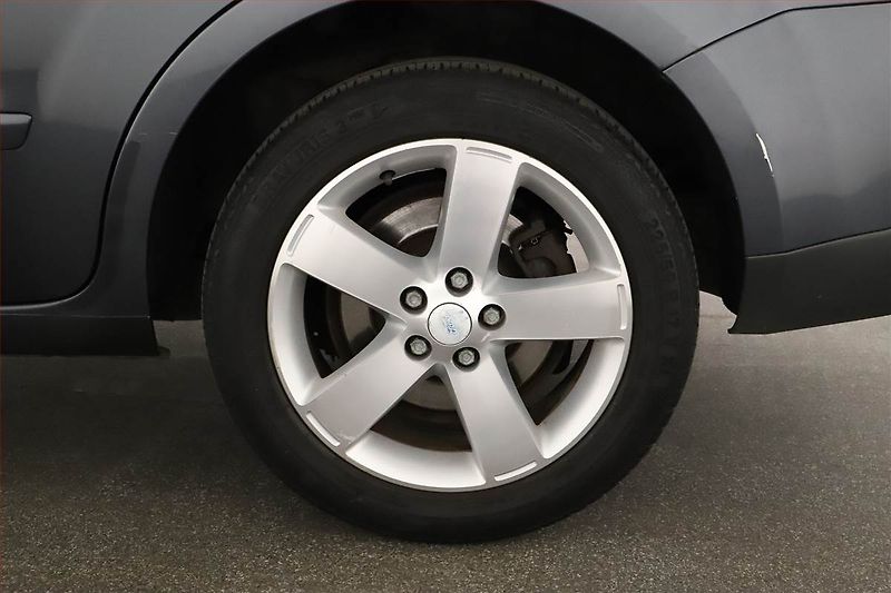 Ford S-MAX (2008) 2.0 TDCi, nová STK, rezervace - fotka 11 z 15
