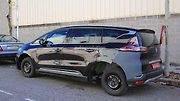 Záhadná testovací mula v podobě Renaultu Espace.
