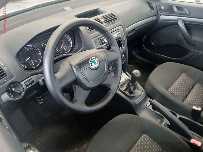 Škoda Octavia (2011) 1.2 TSI, ČR - fotka 3 z 3