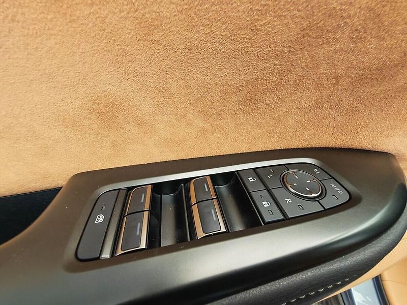 Lexus RZ 450e 450e DIRECT4 LUXURY Elektro 15 - fotka 22 z 39