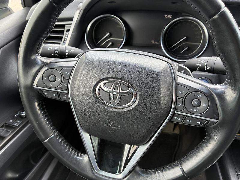 Toyota Camry (2021) 2,5Hybrid Executive  - fotka 10 z 20