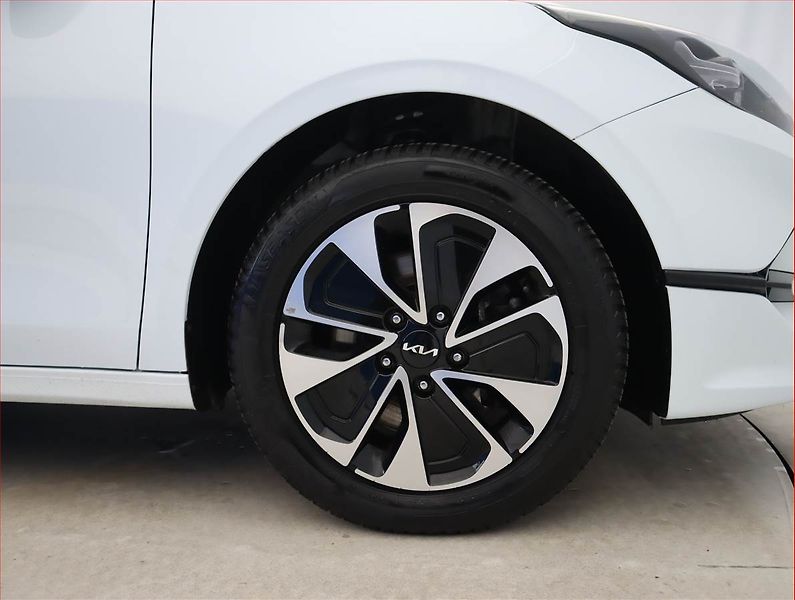 Kia Ceed (2025) Gold 1.5 T-GDI - fotka 15 z 24