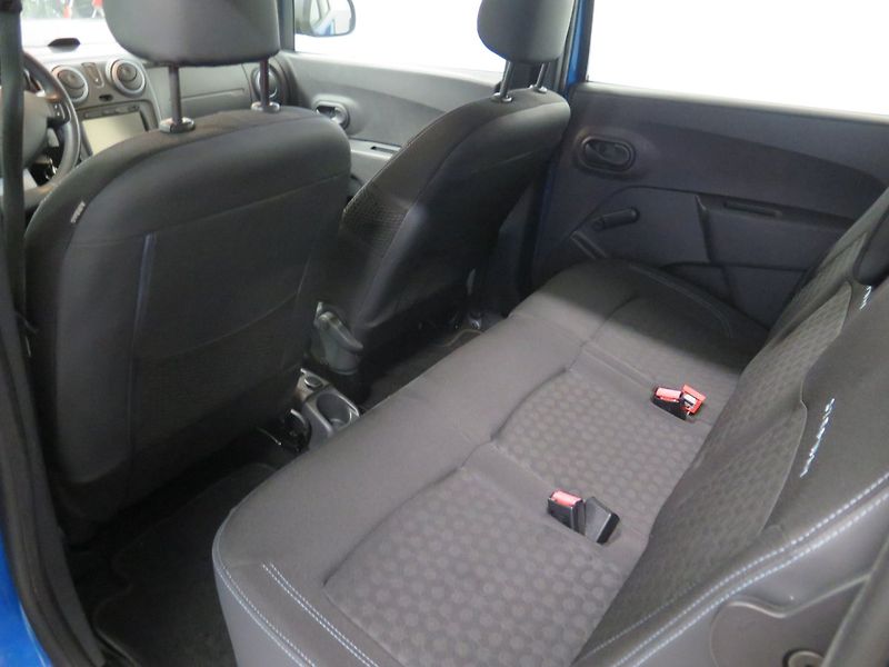Dacia Lodgy (2015) 1.2TCe,navi,klima,senzory,kola - fotka 15 z 26