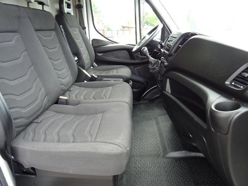Iveco Daily 35S17 10 Palet AC - fotka 10 z 20