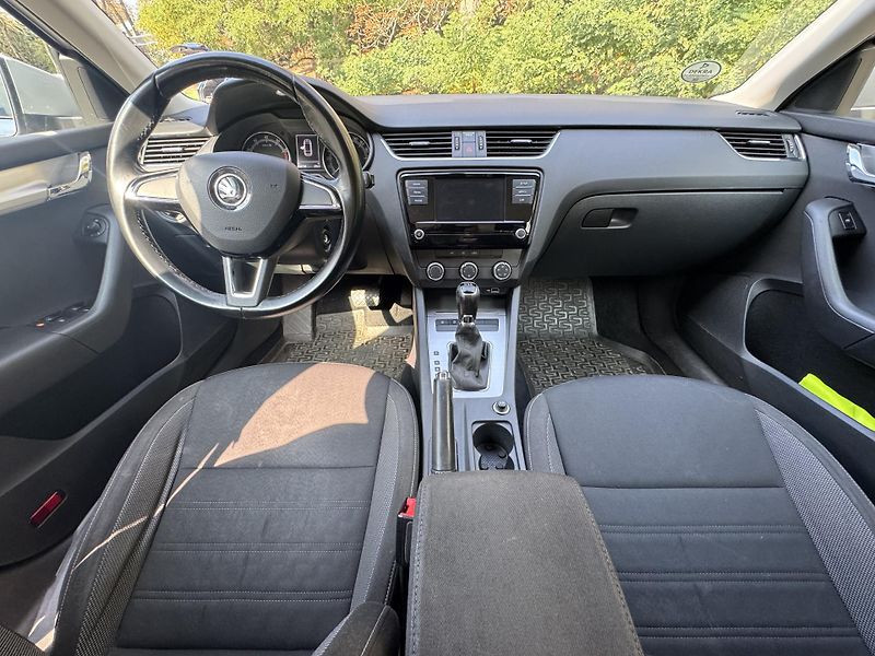 Škoda Octavia 1.5TGi původ ČR  - fotka 13 z 23
