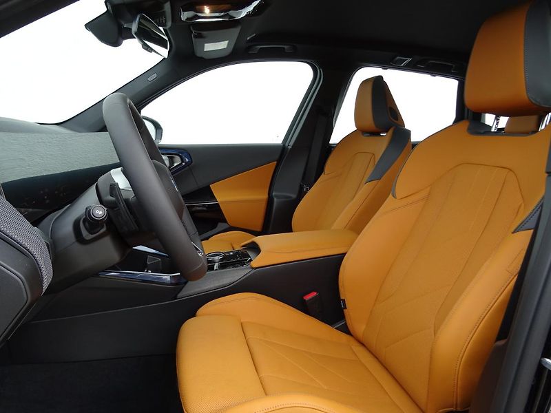 BMW X3 xDrive 40d - fotka 2 z 6