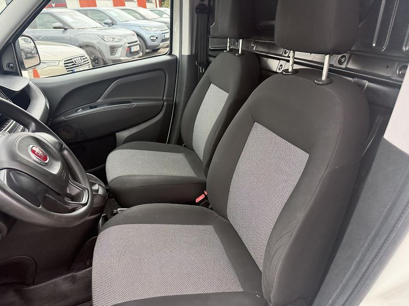 Fiat Dobló 1.3 MTJ Klimatizace - fotka 12 z 21