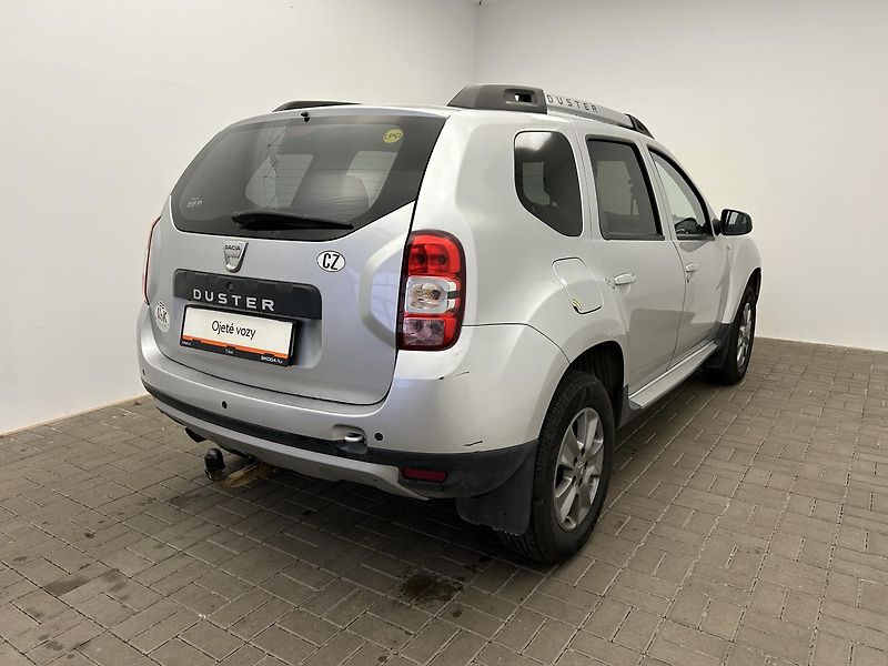 Dacia Duster 1.6 SCe Comfort - fotka 2 z 22