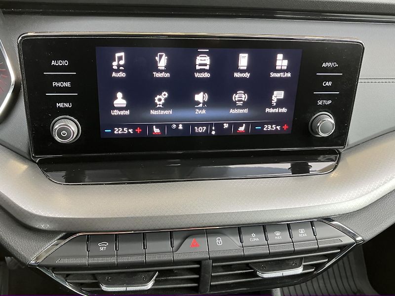 Škoda Octavia 2.0 TDI 85kW Ambition Combi M6 - fotka 25 z 30