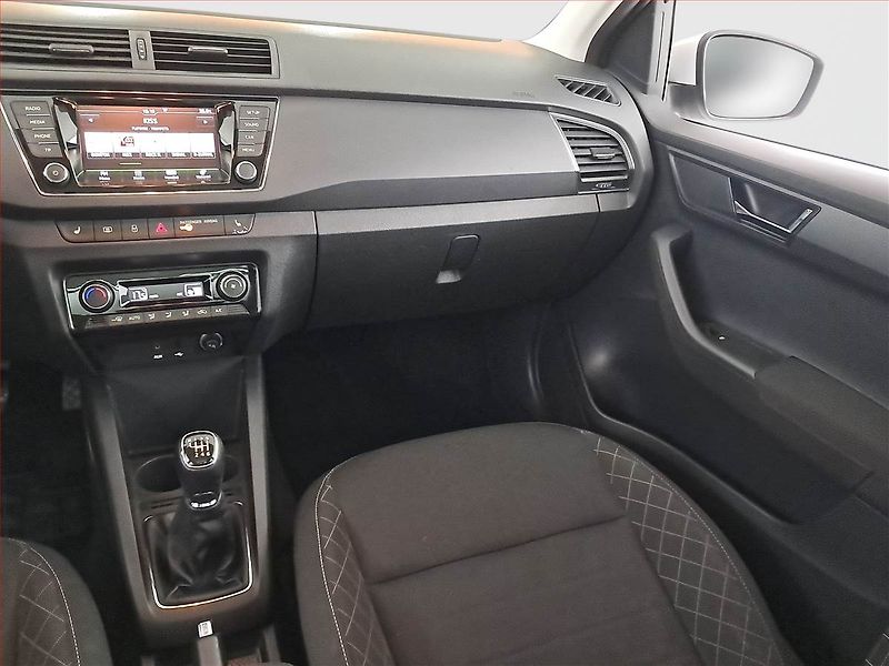 Škoda Fabia (2016) Style 1.2 TSI, Serv.kniha - fotka 8 z 21