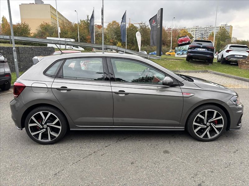 Volkswagen Polo 2,0 TSi 147kW MANUÁL GTI Beats - fotka 6 z 47