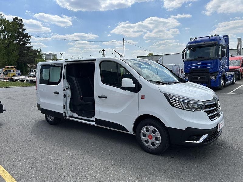 Renault Trafic (2026) CREW VAN L2H1 150k RED 6 míst - fotka 2 z 21