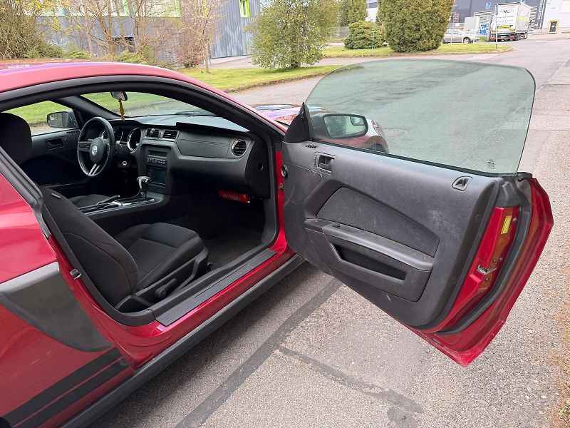 Ford Mustang 3,7i V6 - fotka 14 z 22