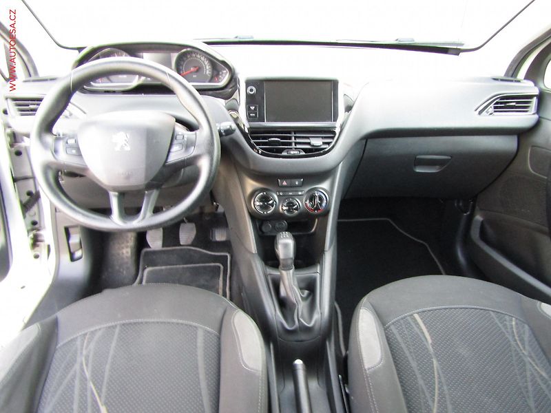 Peugeot 208 (2012) 1.2 VTi, AC, temp - fotka 8 z 17