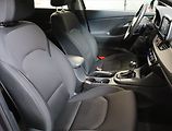 Hyundai i30 (2019) 1.4 T-GDI, Automat, Serv.kniha - náhled 9