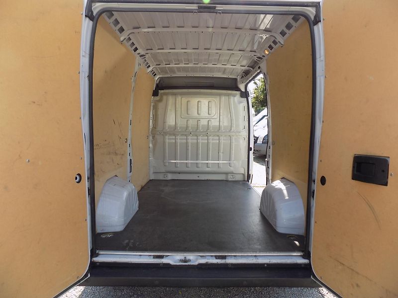 Fiat Ducato 2,3 JTD 88 KW L2H2 KLIMA, NAVI - fotka 20 z 37