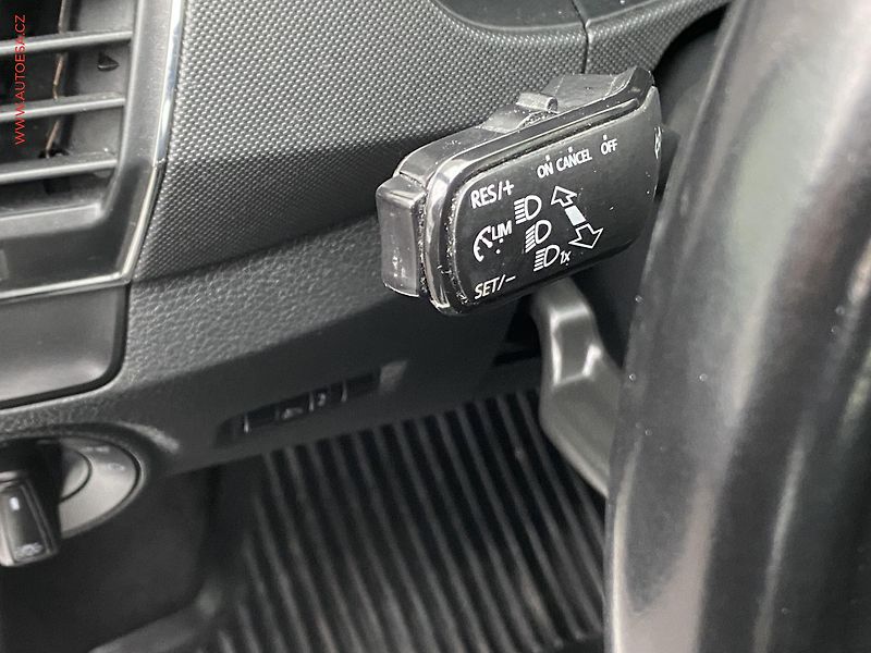 Škoda Fabia (2020) 1.0 TSi, 2.maj,ČR, Ambition - fotka 13 z 17
