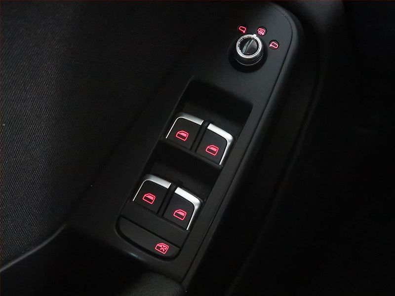 Audi A4 Allroad (2014) 2.0 TDI, 4X4, Automat, Kůže - fotka 17 z 17