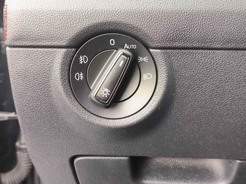 Škoda Octavia (2018) 1.6 TDi, Clever, navi, TZ - fotka 19 z 21