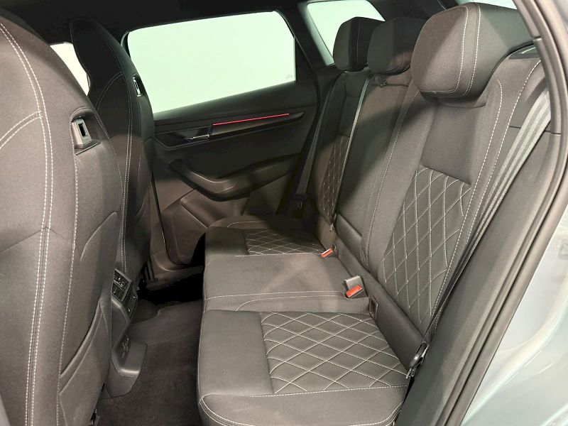 Škoda Karoq (2026) SPORTLINE 2.0TDI 110KW 4X4 DSG - fotka 34 z 42