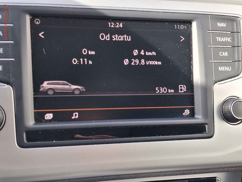 Volkswagen Passat (2016) 2.0 TDi, LED, navi, park - fotka 16 z 19