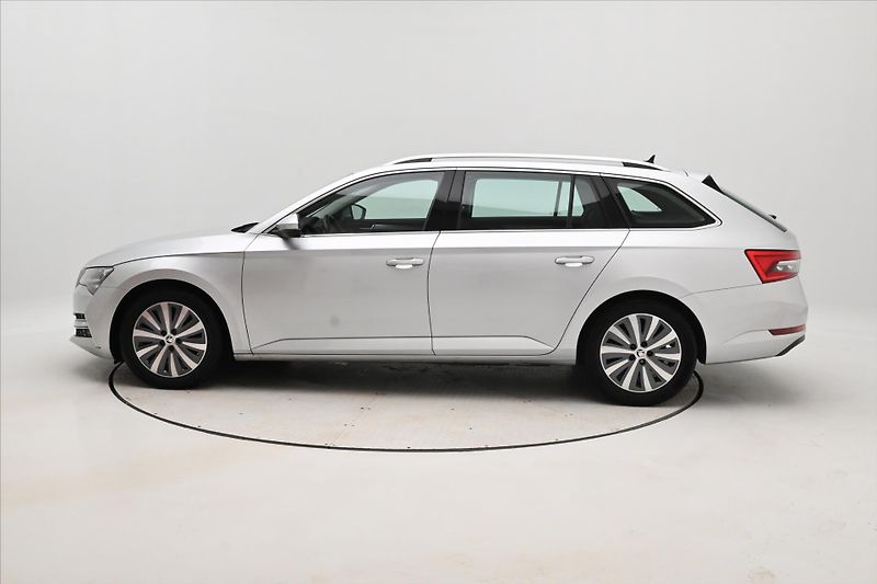 Škoda Superb 1,4 TSI iV 160KW DSG Ambition - fotka 8 z 31