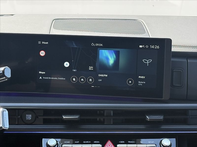 Hyundai Santa Fe 1,6 PHEV 185kW CALLIGRAPHY - fotka 13 z 22