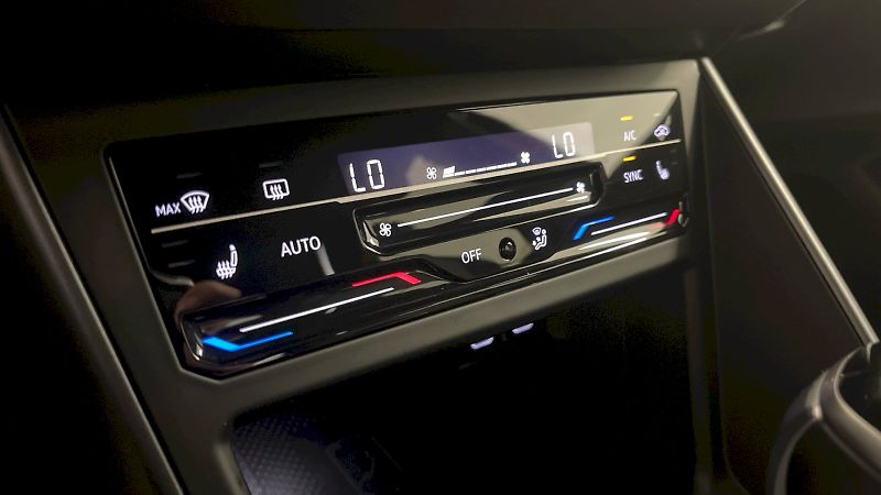 Volkswagen Taigo (2022) R-Line 1.5 TSI 110kW DSG - fotka 23 z 27