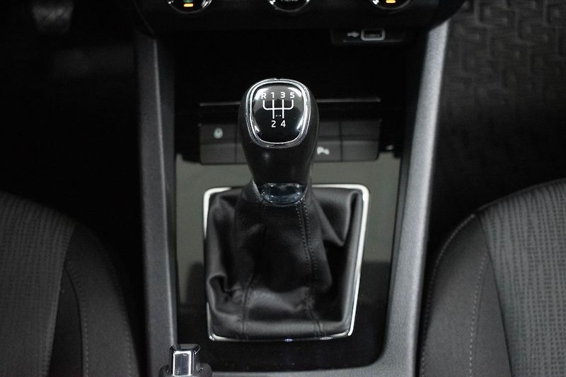 Škoda Octavia 1.6 TDI*85kW*STYLE*DPH* - fotka 19 z 36