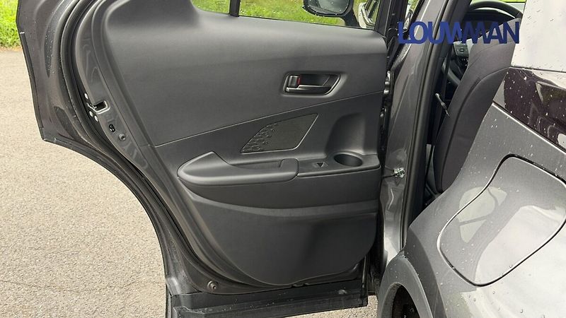 Toyota C-HR 1.8L HEV CVT  Style - fotka 20 z 26