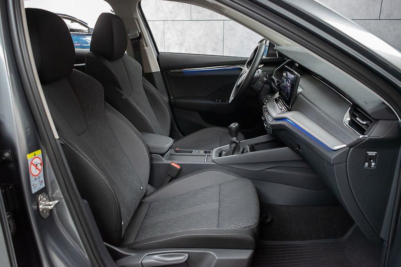 Škoda Octavia 1.5 TSI*REZERVACE* - fotka 12 z 37